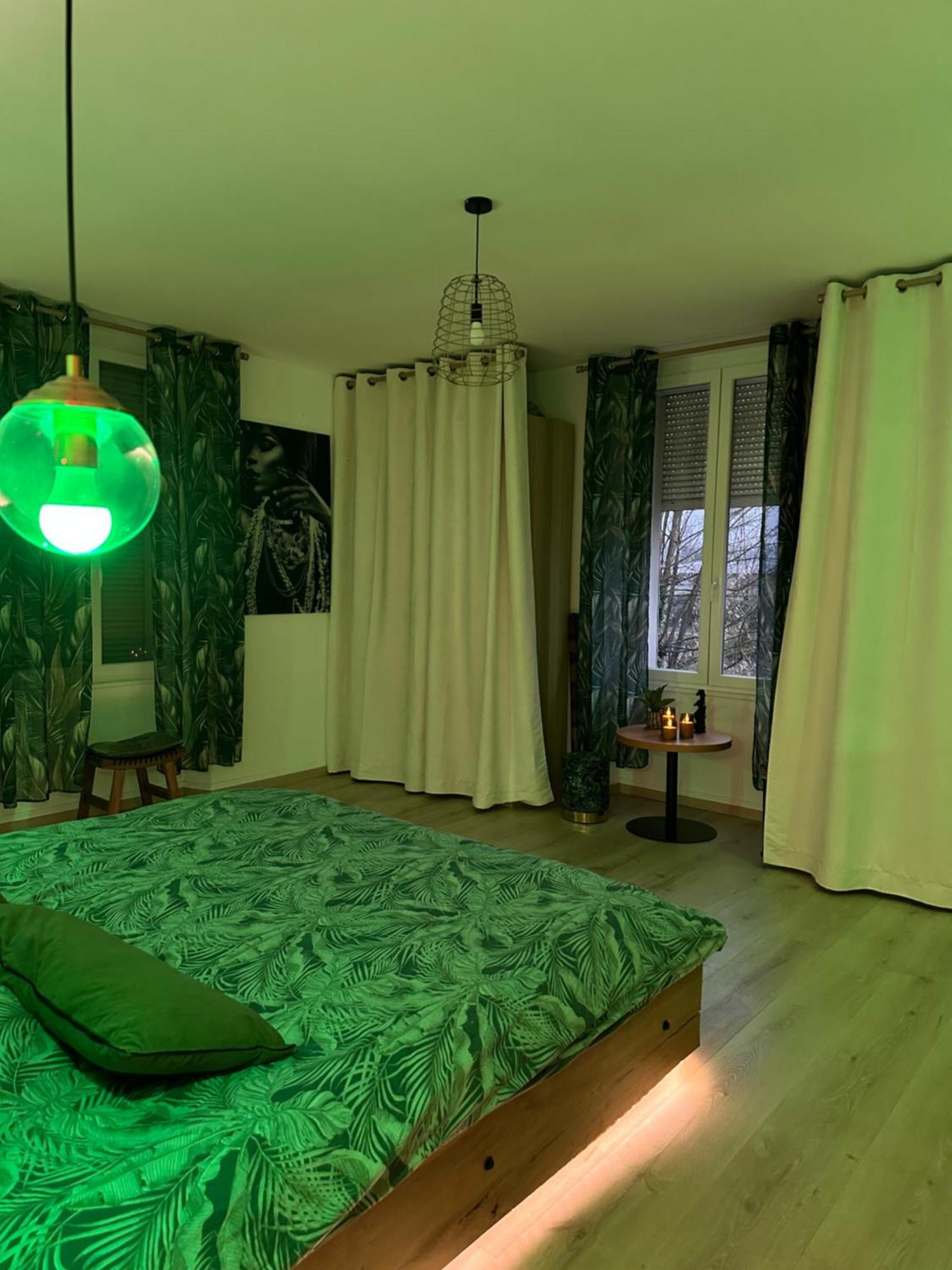 Loveroom En Bords De Meuse Floing Экстерьер фото